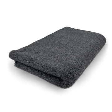 Vetbed Hondendeken voor honden, 28 mm poolhoogte, comfortabel, duurzaam en water- en vochtafstotend, hypoallergeen en antislip voor veiligheid, ademend materiaal voor optimale luchtcirculatie, geschikt voor bench, mand of werpkist, machinewasbaar tot 40°C en op maat te knippen, ideaal voor pups en volwassen honden, Dog - Expert webshop voor gespecialiseerd hondenmateriaal