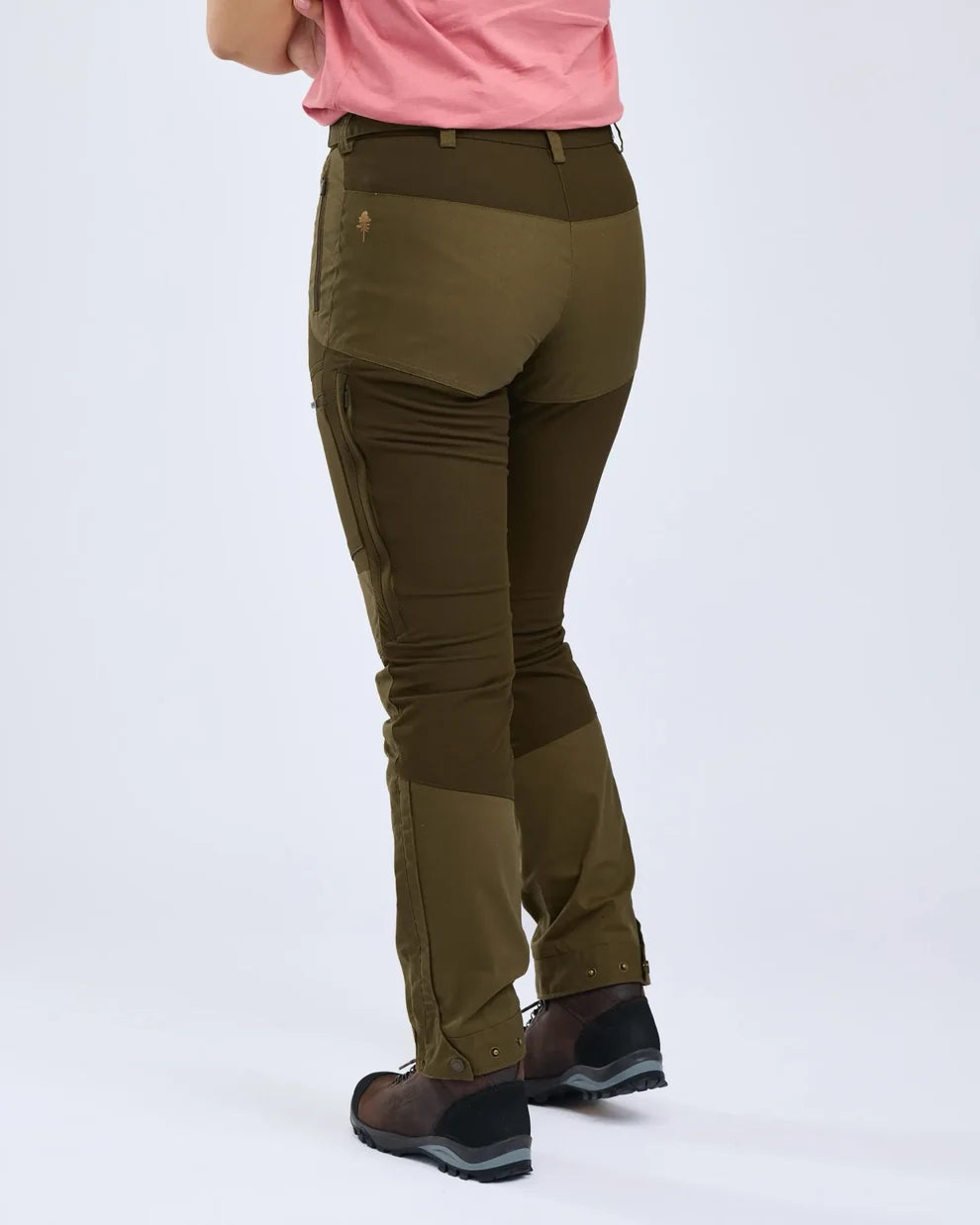 Pinewood Finnveden Hybrid Extreme Trousers Dark Olive waterdichte outdoorbroek met 4-way stretch, winddichte jachtbroek en wandelbroek met ademend membraan voor trekking en outdoor, Dog - Expert webshop voor gespecialiseerd hondenmateriaal