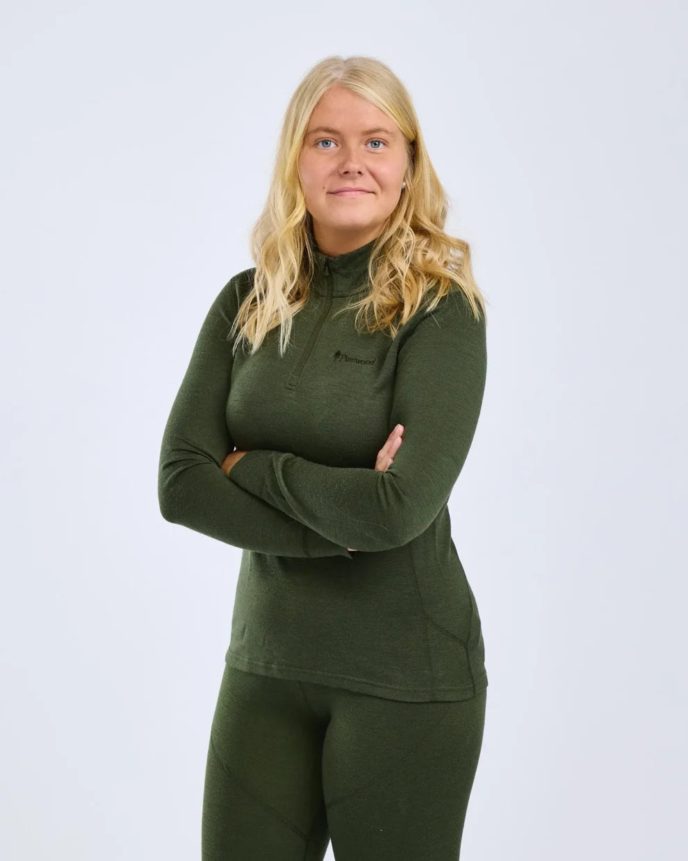 Pinewood Abisko Merino Base Layer Half Zip heren thermoshirt in Dark Mossgreen, warme merino baselayer met bamboevezels voor jacht, wandelen, wintersport en outdooractiviteiten, Dog - Expert webshop voor gespecialiseerd hondenmateriaal