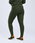Pinewood Abisko Merino Base Layer Pants heren thermobroek in Dark Mossgreen, warme merino baselayer met bamboevezels voor jacht, wandelen, trekking, wintersport en outdooractiviteiten, Dog - Expert webshop voor gespecialiseerd hondenmateriaal