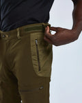 Pinewood Finnveden Hybrid Extreme Trousers Dark Olive waterdichte outdoorbroek met 4-way stretch, winddichte jachtbroek en wandelbroek met ademend membraan voor trekking en outdoor, Dog - Expert webshop voor gespecialiseerd hondenmateriaal