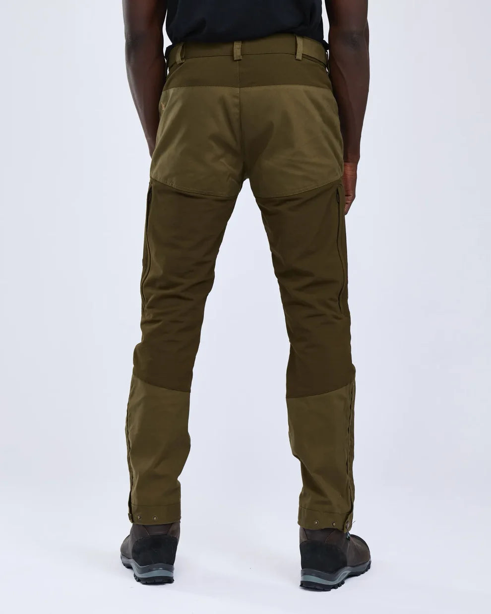 Pinewood Finnveden Hybrid Extreme Trousers Dark Olive waterdichte outdoorbroek met 4-way stretch, winddichte jachtbroek en wandelbroek met ademend membraan voor trekking en outdoor, Dog - Expert webshop voor gespecialiseerd hondenmateriaal