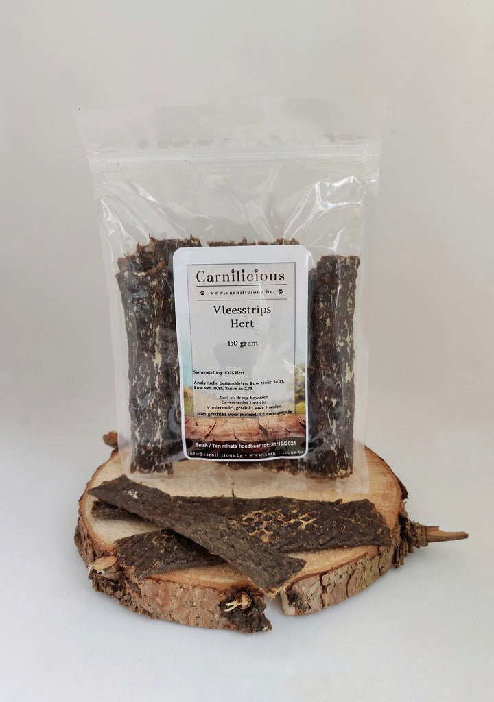 Carnilicious Vleesstrips Hert zijn 100% natuurlijke, graan- en glutenvrije hondensnacks uit België van puur hertenvlees zonder kunstmatige toevoegingen. Licht verteerbaar en rijk aan eiwitten, ideaal als gezonde tussendoortjes of beloning voor alle hondenrassen, ook bij gevoelige magen. Stevig en compact formaat voor dagelijks snackplezier. Dog - Expert webshop voor gespecialiseerd hondenmateriaal,